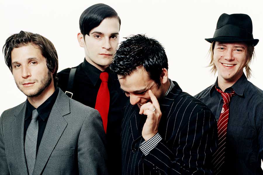 Band INterpol Everything Is Wrong