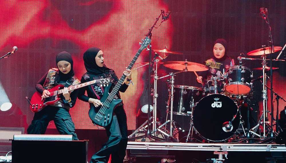 VOB live at Glastonbury Festival