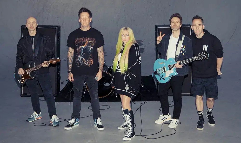Avril Lavigne ft Simple Plan Young & Dumb
