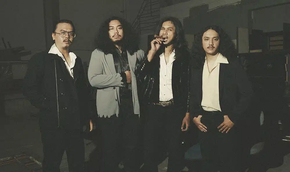 Band Black Horses