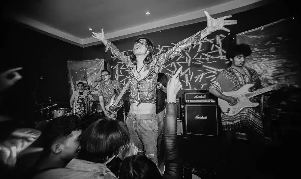 Kuartet blues rock Dandelions Asal Surabaya