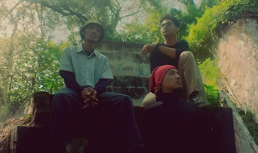 Band Apricot Theory
