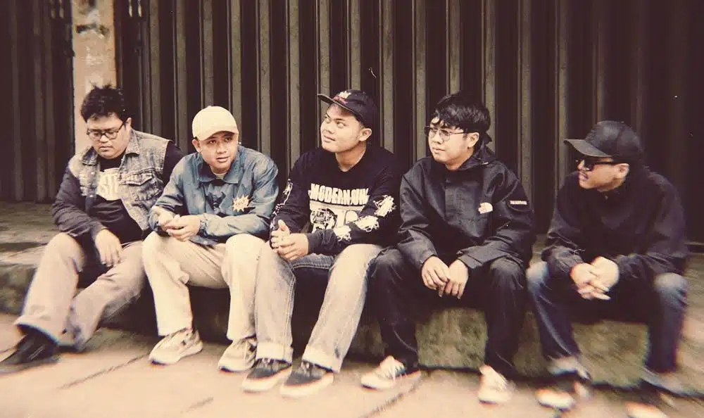 Band False Theory