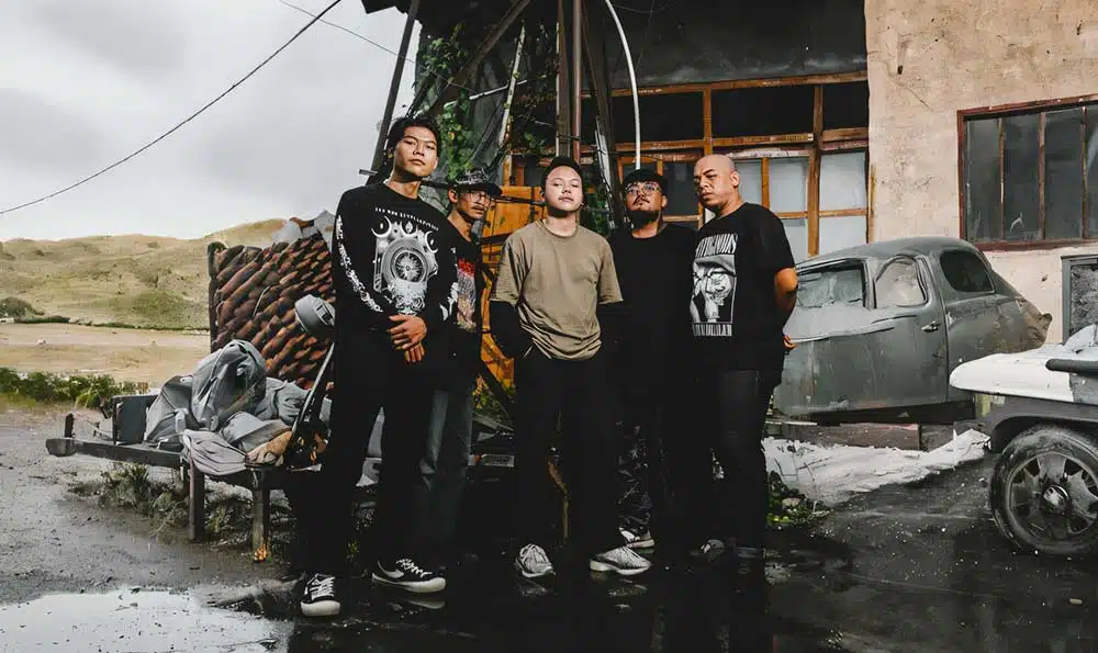 Band Threatened