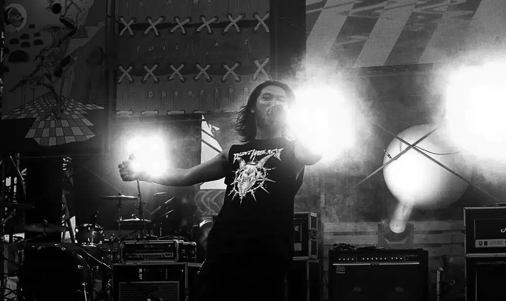 Paint In Black Live