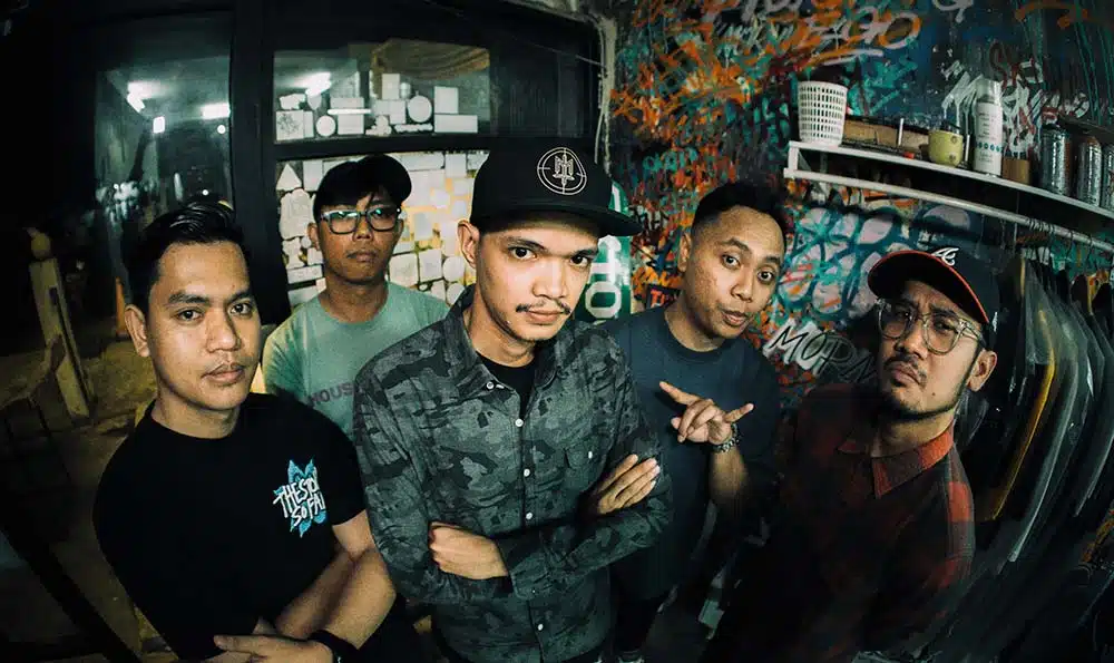 Band Contrecoup