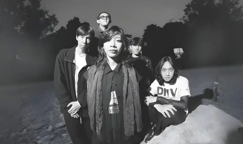 ASHN Band single Waves in Two