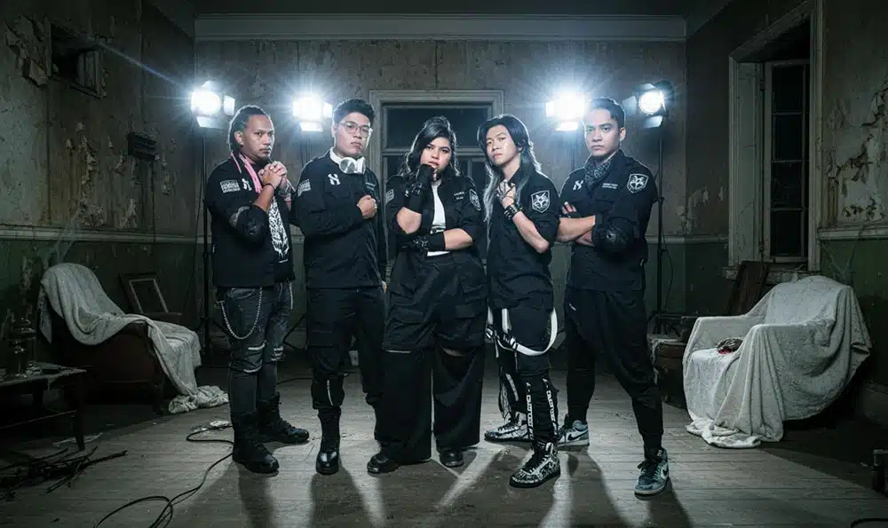 Party at Eden band metal progresif