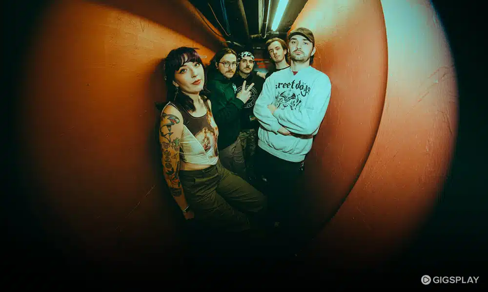 Spaced Band