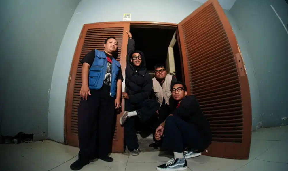 Band Hard Rock Four Excellent