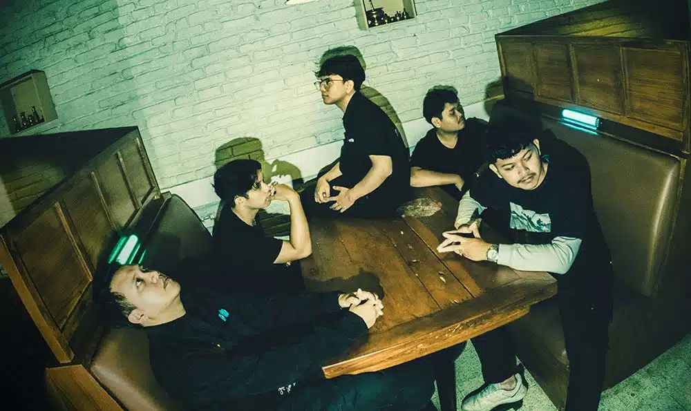 Band No Heart Feeling