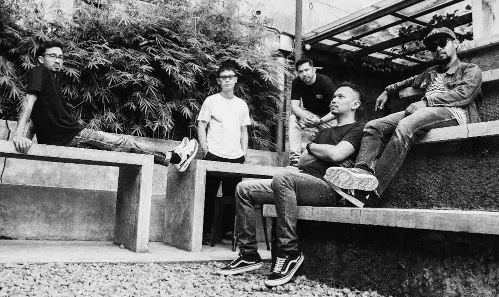 Band SATCF