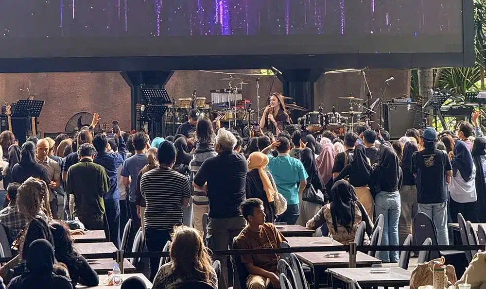 Suasana 100 Musisi Heal Sumatra