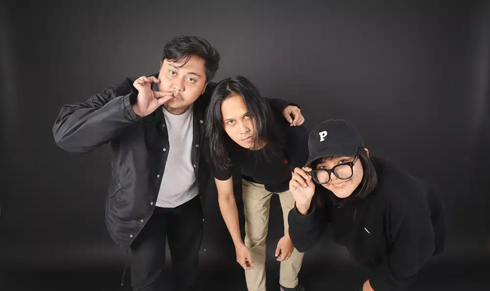 Band Worker Miriam Surabaya