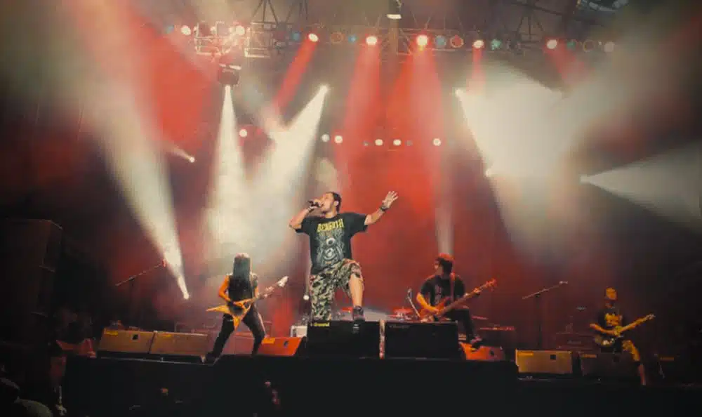 Revind live performance