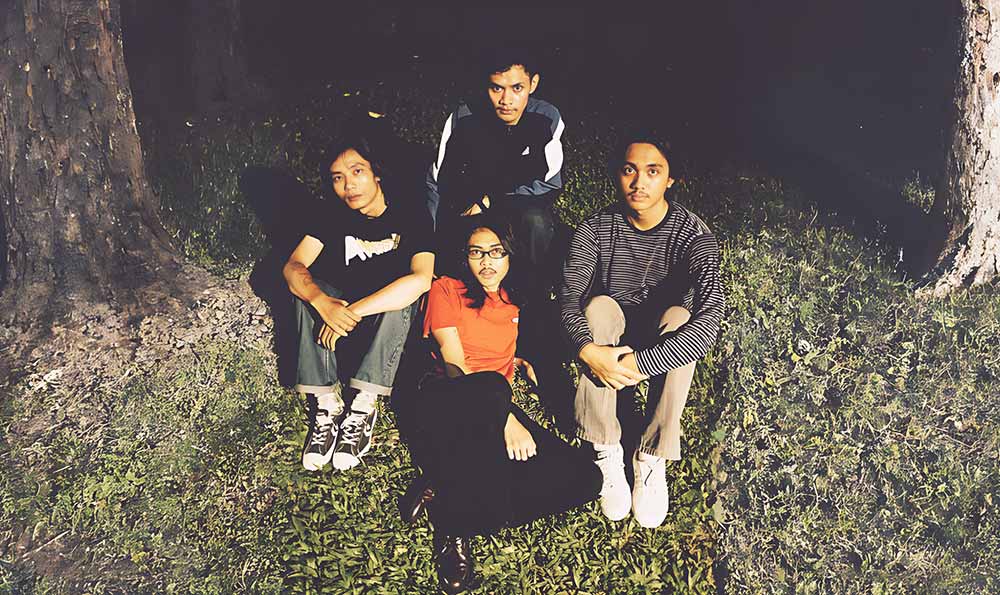 grup musik alternatif eksperimental Putics