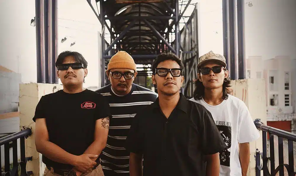 Band Radio Story single Demi Mereka