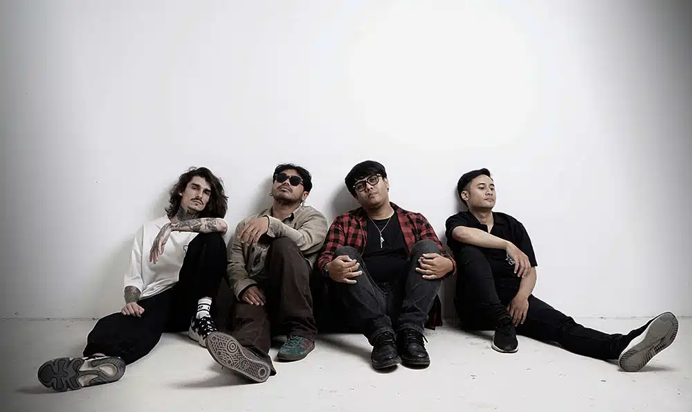 Band Explicit Sentimental