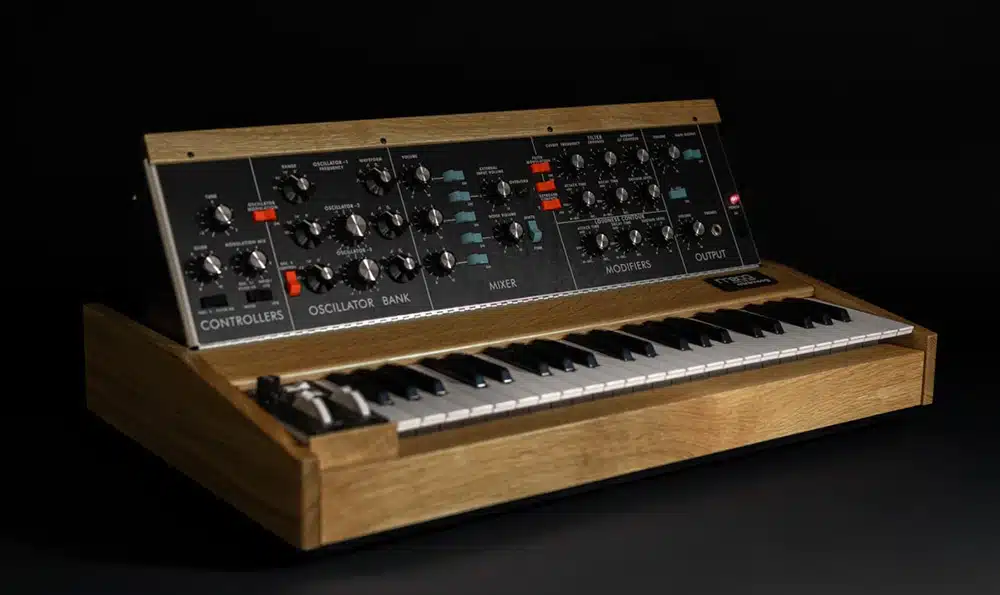synthesizer Minimoog Model D