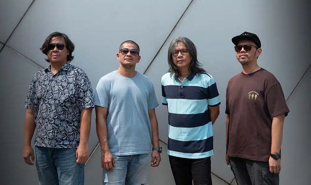Band Float Jakarta single The Mirror Song (Constant Changes)